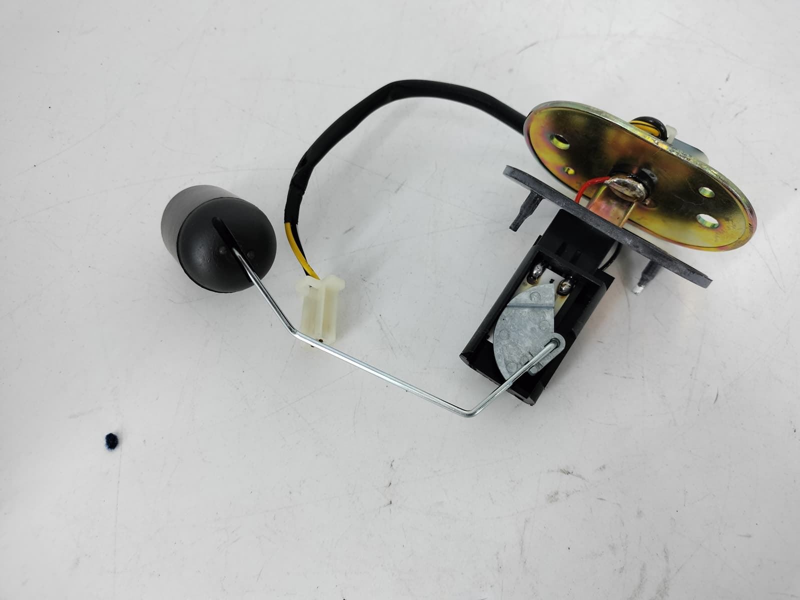 Aforador de gasolina Hyosung GV 650 - Imagen 3