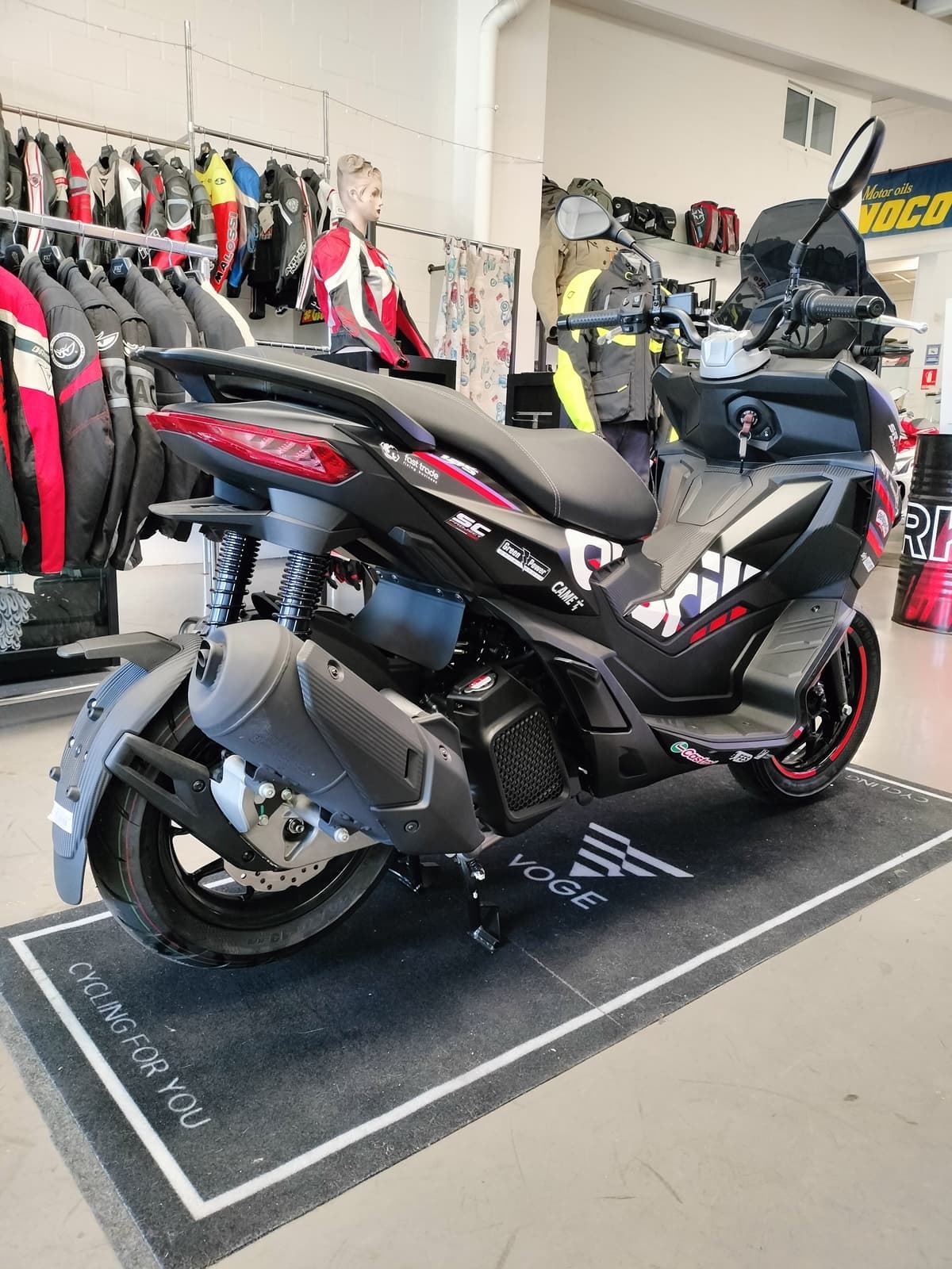 Aprilia SR GT 125 Replica - Imagen 4