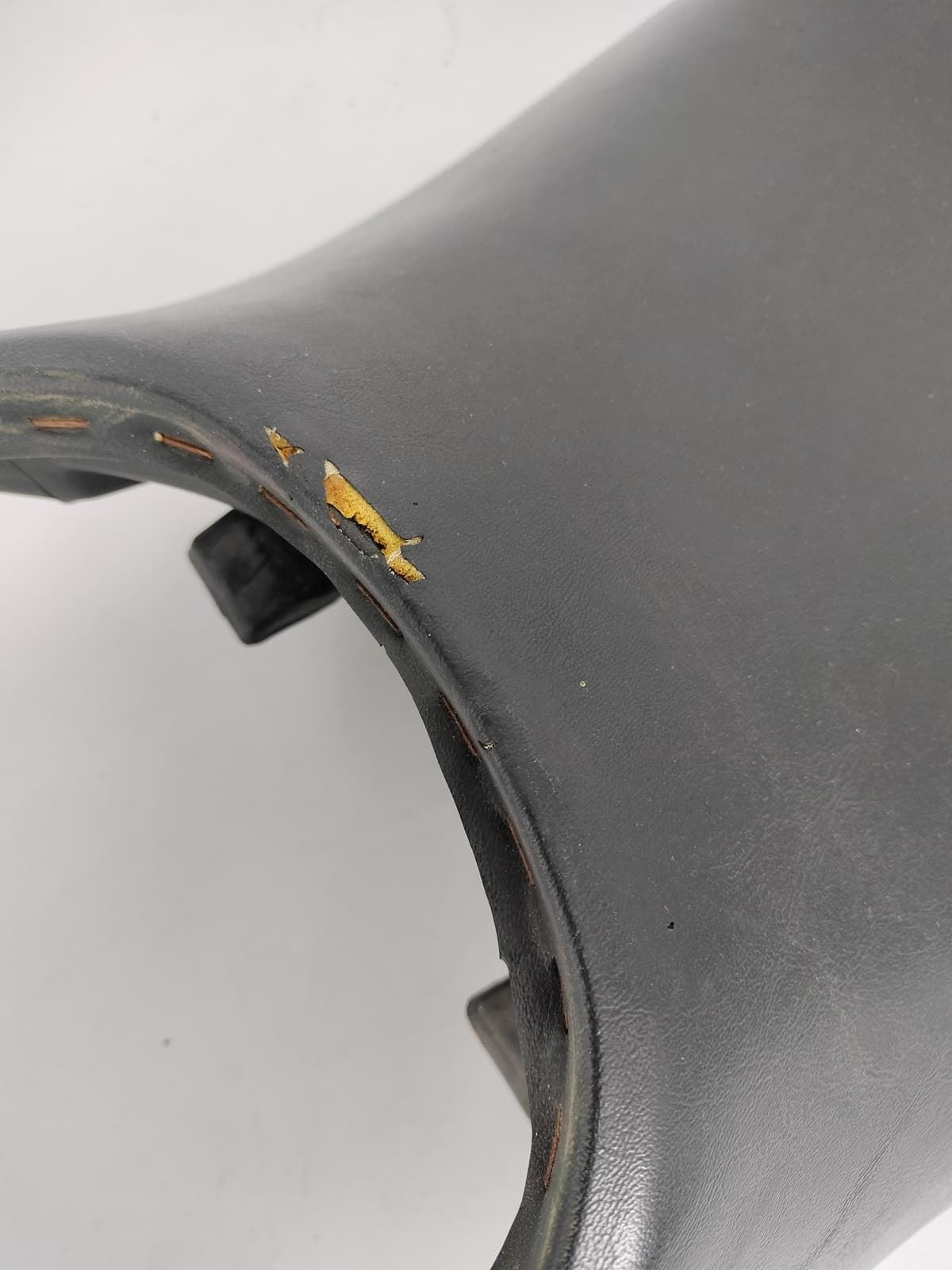 Asiento delantero Hyosung GT 125 / 250 / 650 R (OCASION) - Imagen 2