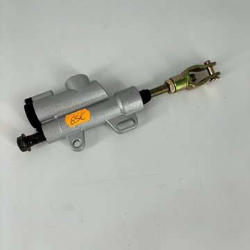 Bomba de freno universal - Imagen 1