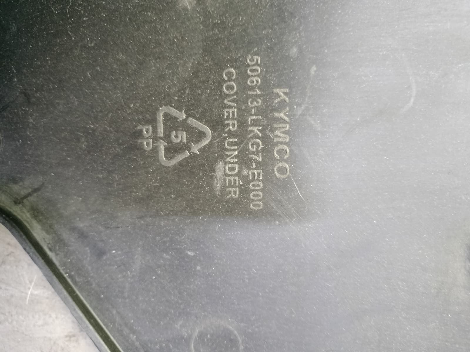 Carenado quilla inferior Kymco K-Xct 125/300 (OCASION) - Imagen 3