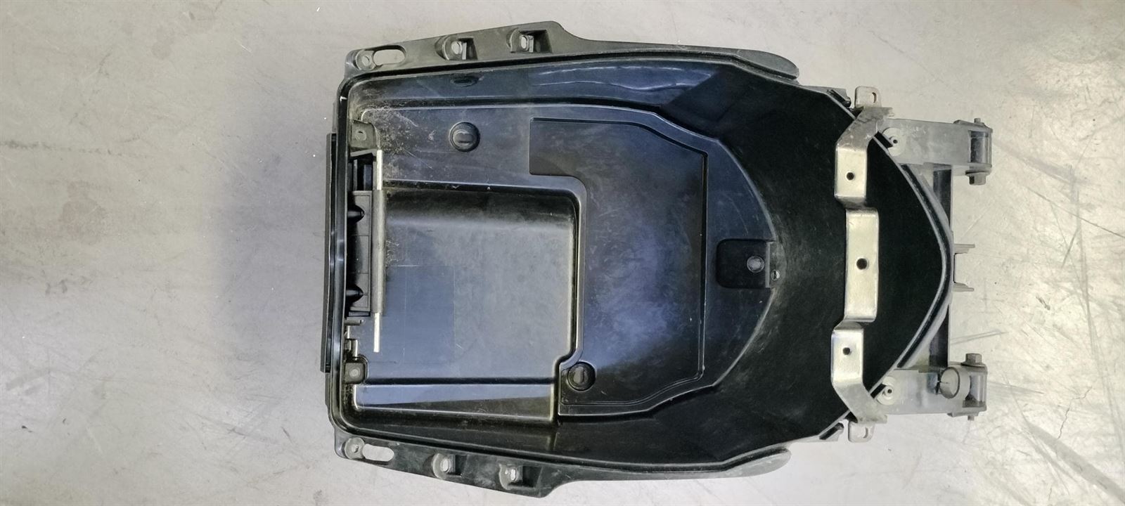 Conjunto tapas Peugeot Vivacity 3 50cc - Imagen 12