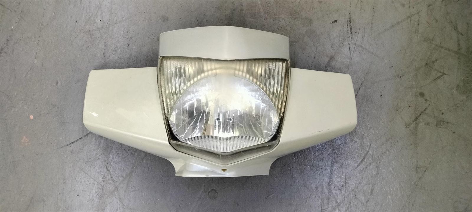 Conjunto tapas Peugeot Vivacity 3 50cc - Imagen 3