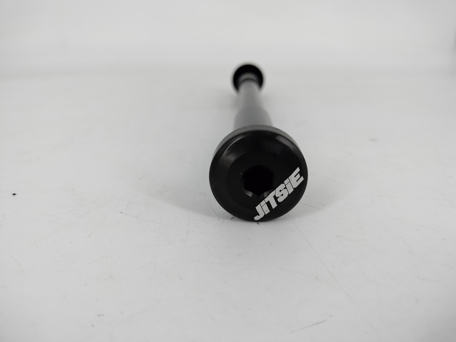 Eje de rueda trasera Jitsie negro para Gasgas Pro - Imagen 2