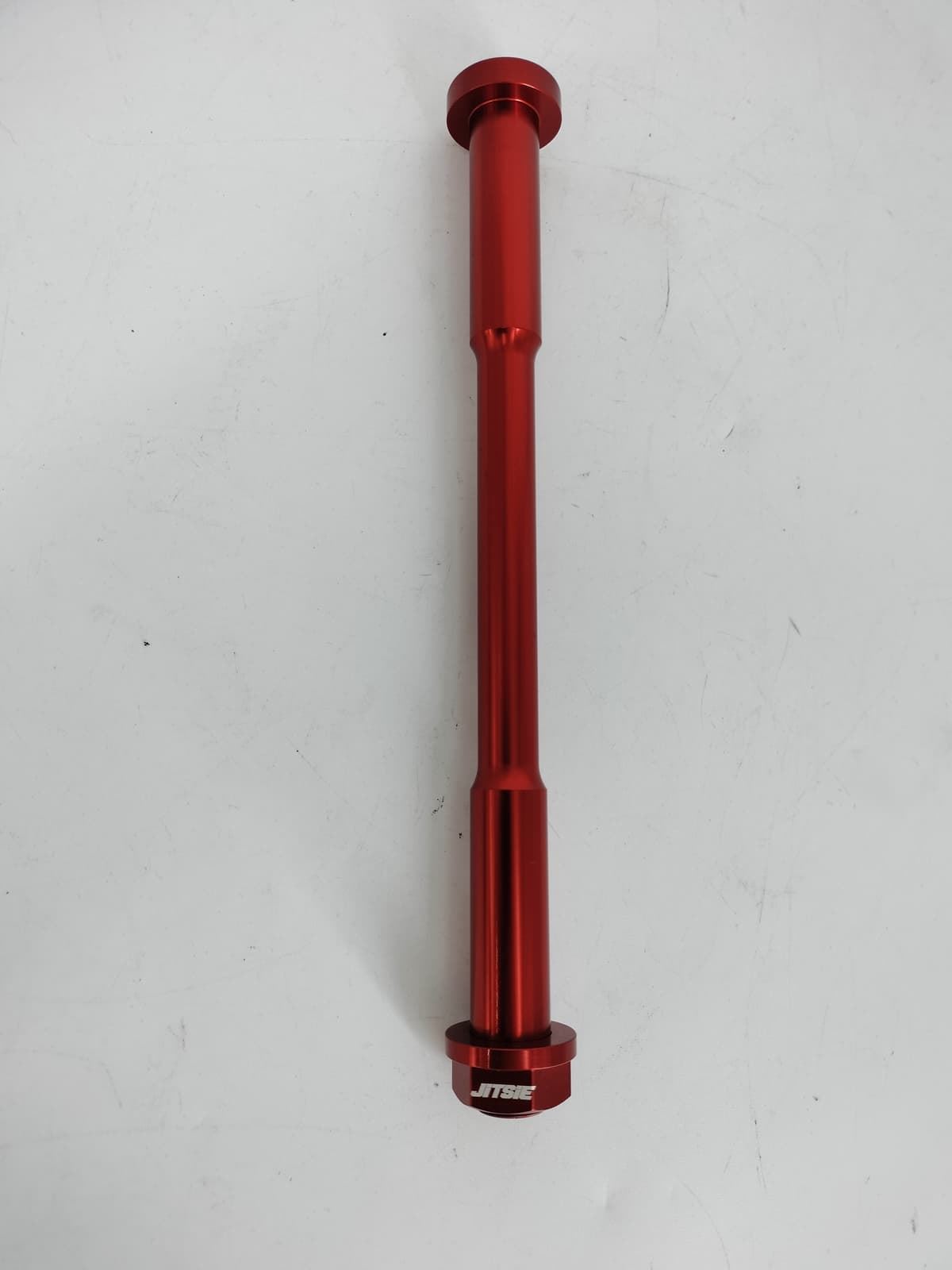 Eje de rueda trasera Jitsie rojo para Gasgas Pro - Imagen 1