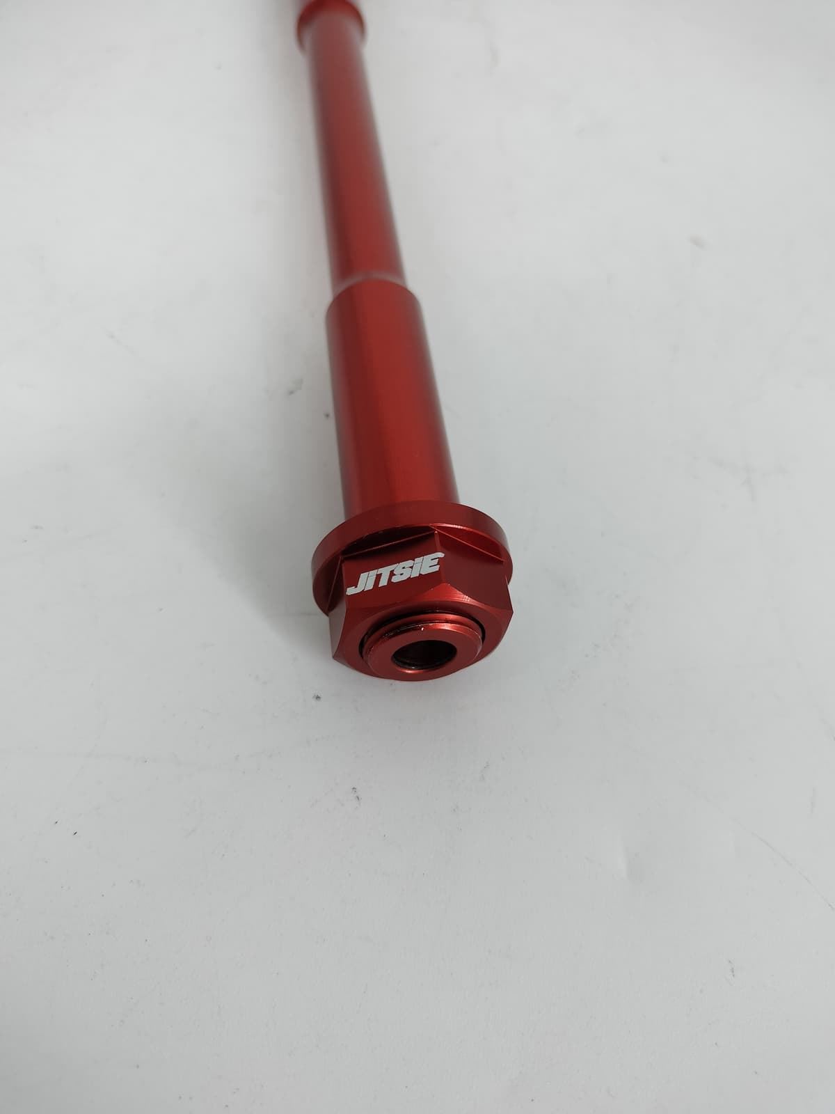 Eje de rueda trasera Jitsie rojo para Gasgas Pro - Imagen 2