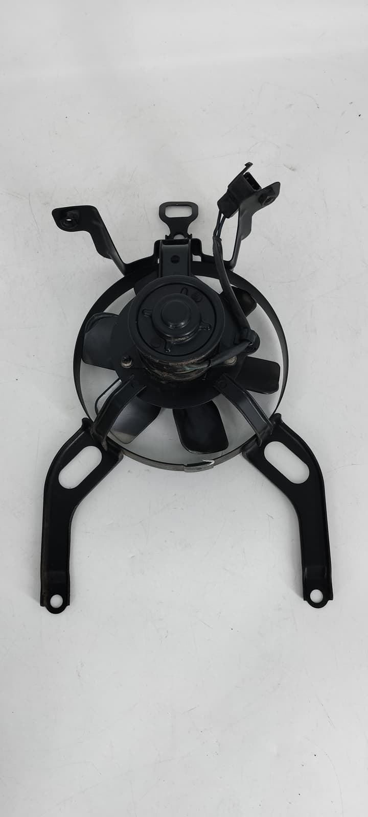 Electroventilador Kawasaki GPX 600 R / ZX 600 C (OCASION) - Imagen 2