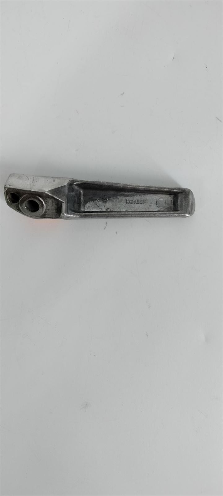 Estribera trasera izquierda original Hanway Furious 125 E5 - Imagen 2