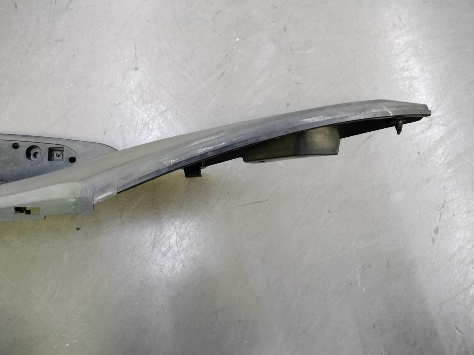 Faldón derecho Kymco K-Xct 125/300 (OCASION) - Imagen 3