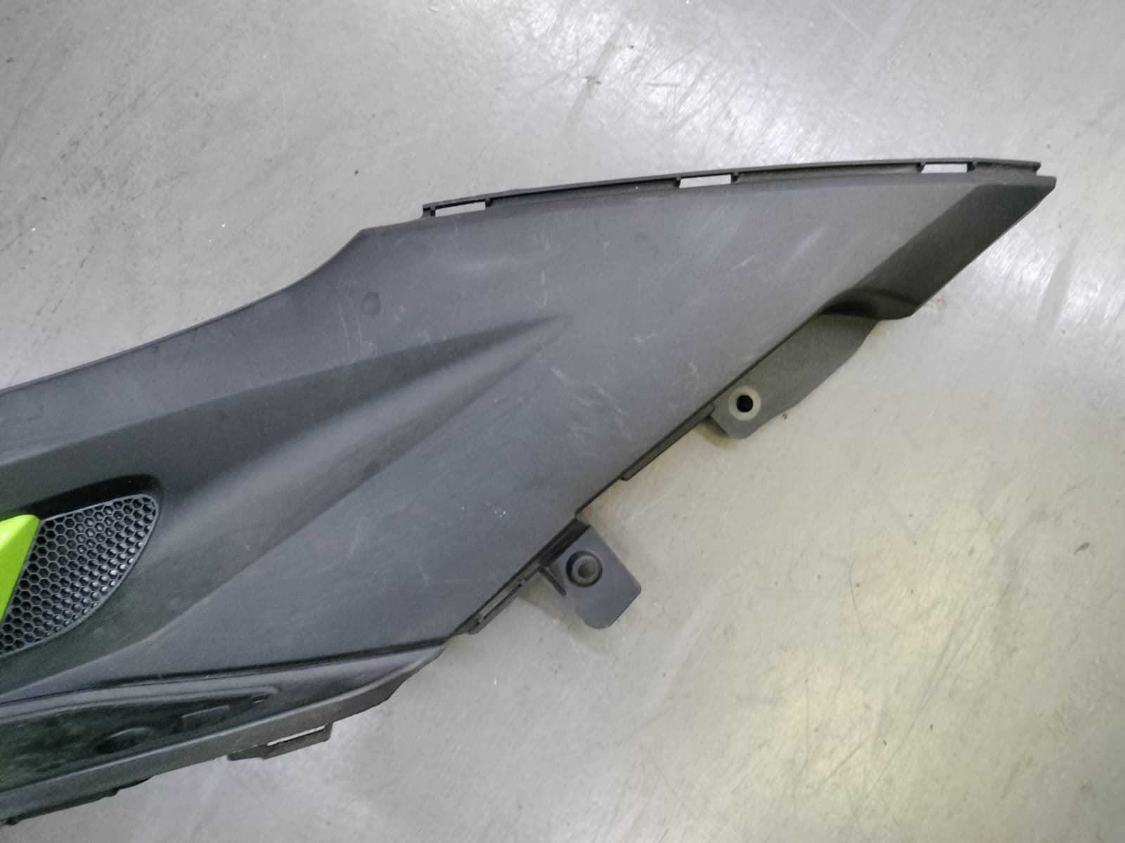 Faldón izquierdo Kymco K-Xct 125/300 (OCASION) - Imagen 3