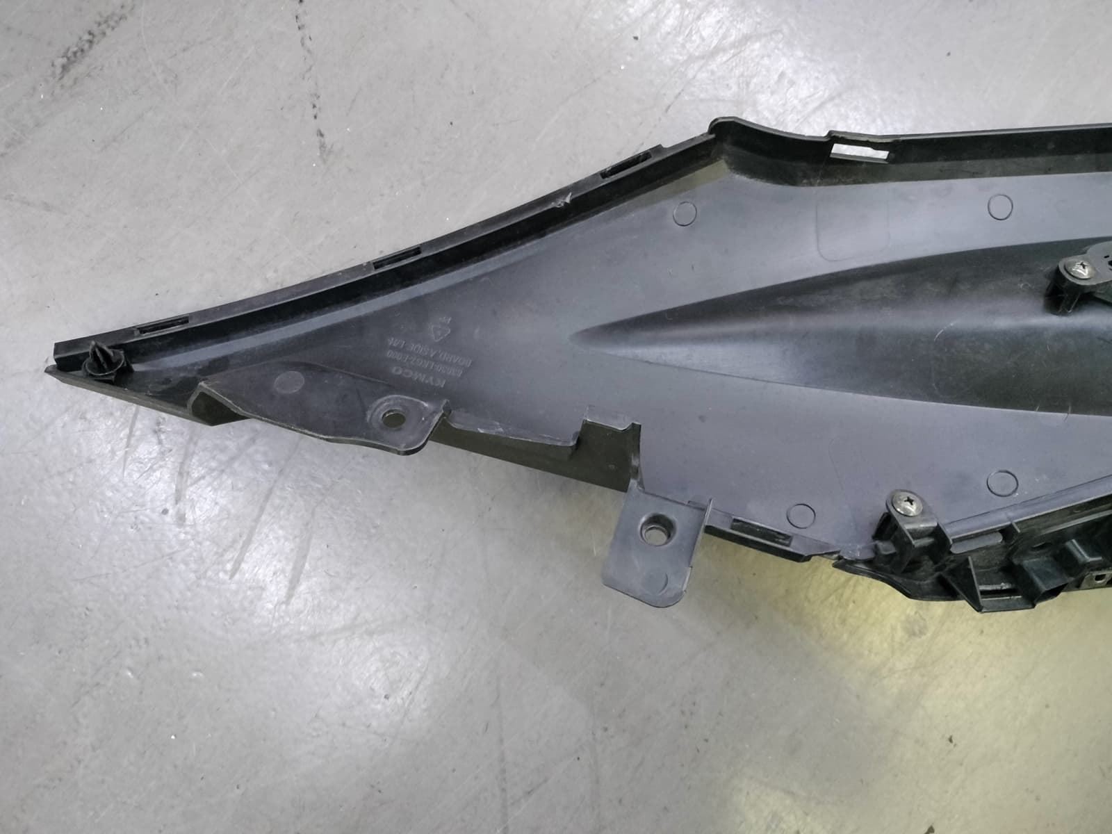 Faldón izquierdo Kymco K-Xct 125/300 (OCASION) - Imagen 5