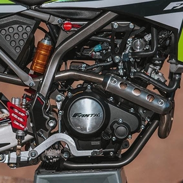 Fantic XEF 125 Competition 4T amarilla - Imagen 2