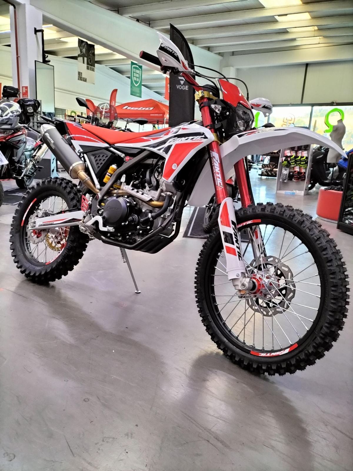 Fantic XEF 250 Trail 4T Competition roja - Imagen 6