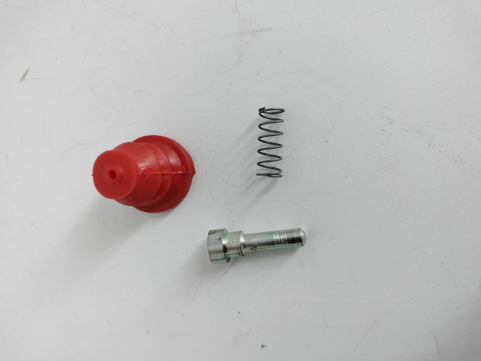 Goma bomba de freno Braktec color rojo - Imagen 2