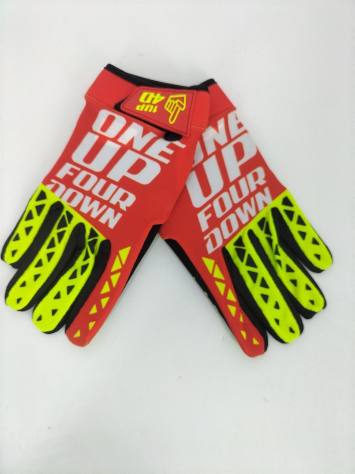 Guantes 1Up 4D Kronos junior rojo - Imagen 3