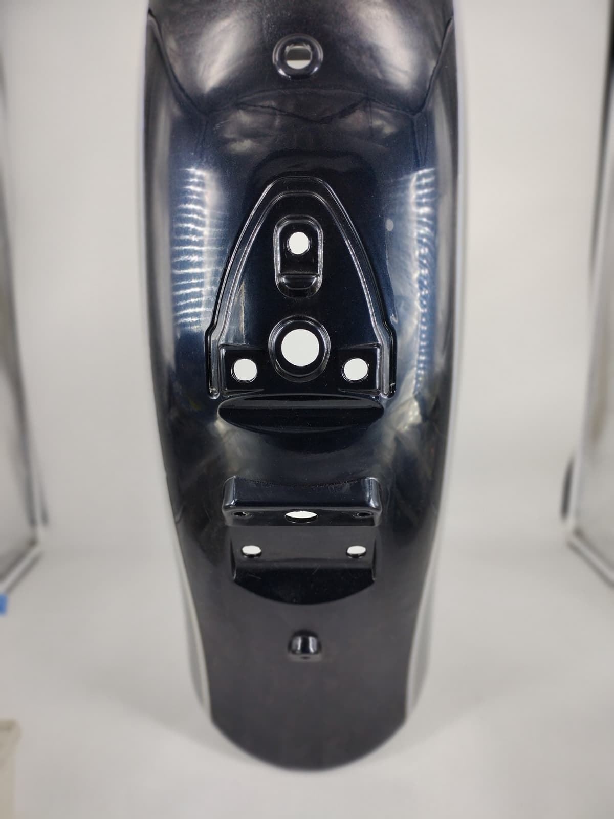 Guardabarros trasero Hyosung GV 125 / 250 (Seminuevo) - Imagen 3