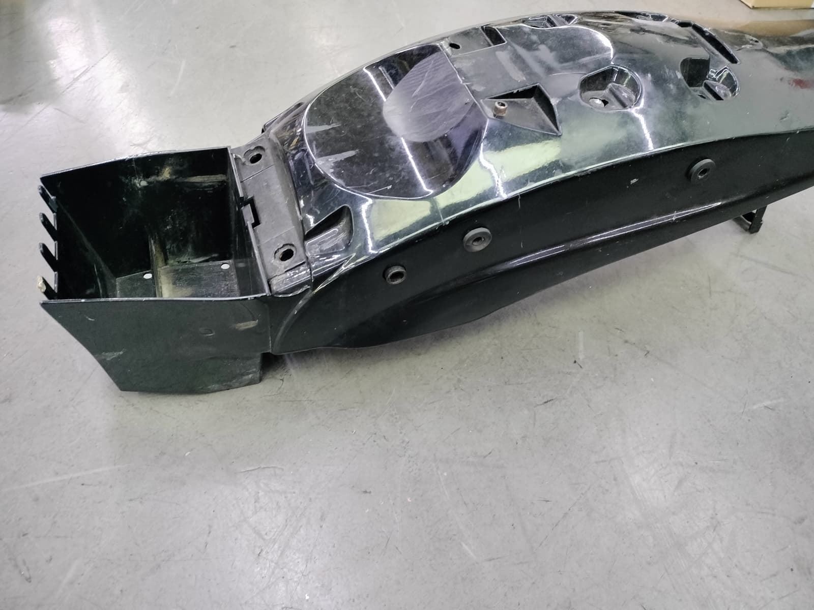 Guardabarros trasero Hyosung GV 650 (OCASION) - Imagen 3