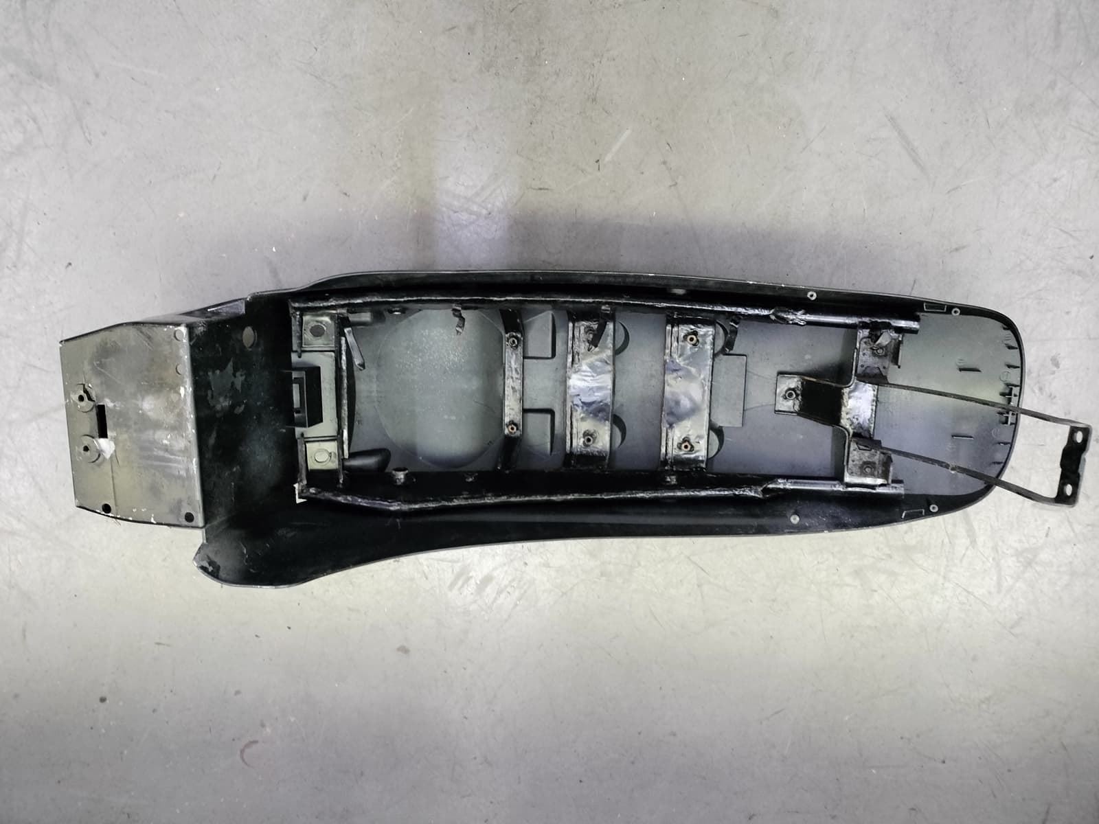 Guardabarros trasero Hyosung GV 650 (OCASION) - Imagen 7