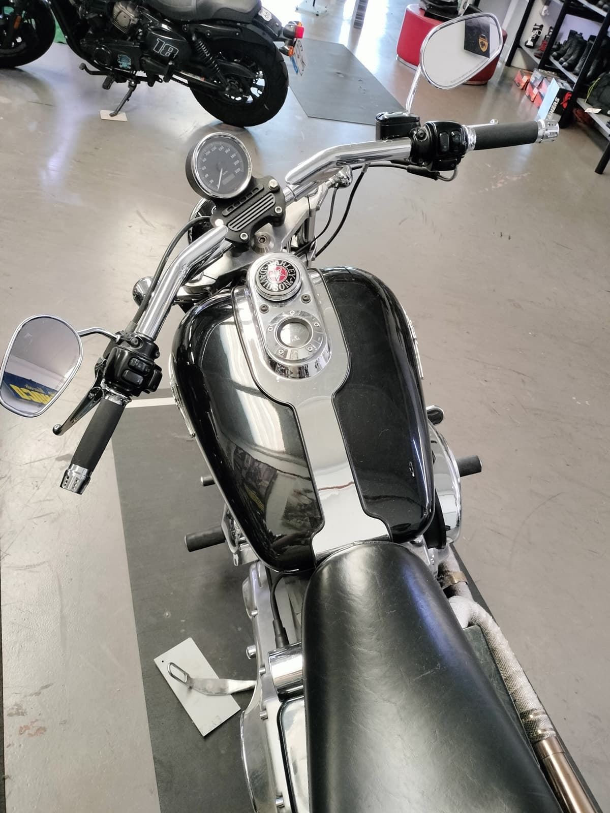 Harley Davison Road King 100th Anniversary Edition - Imagen 4