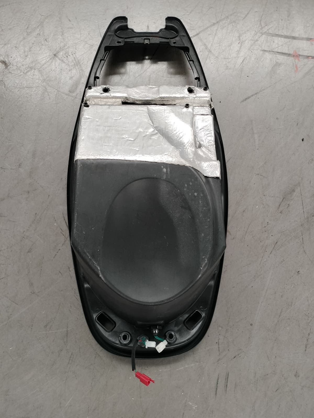 Interior asiento Kymco K-xct 125 / 300 (Ocasión) - Imagen 4