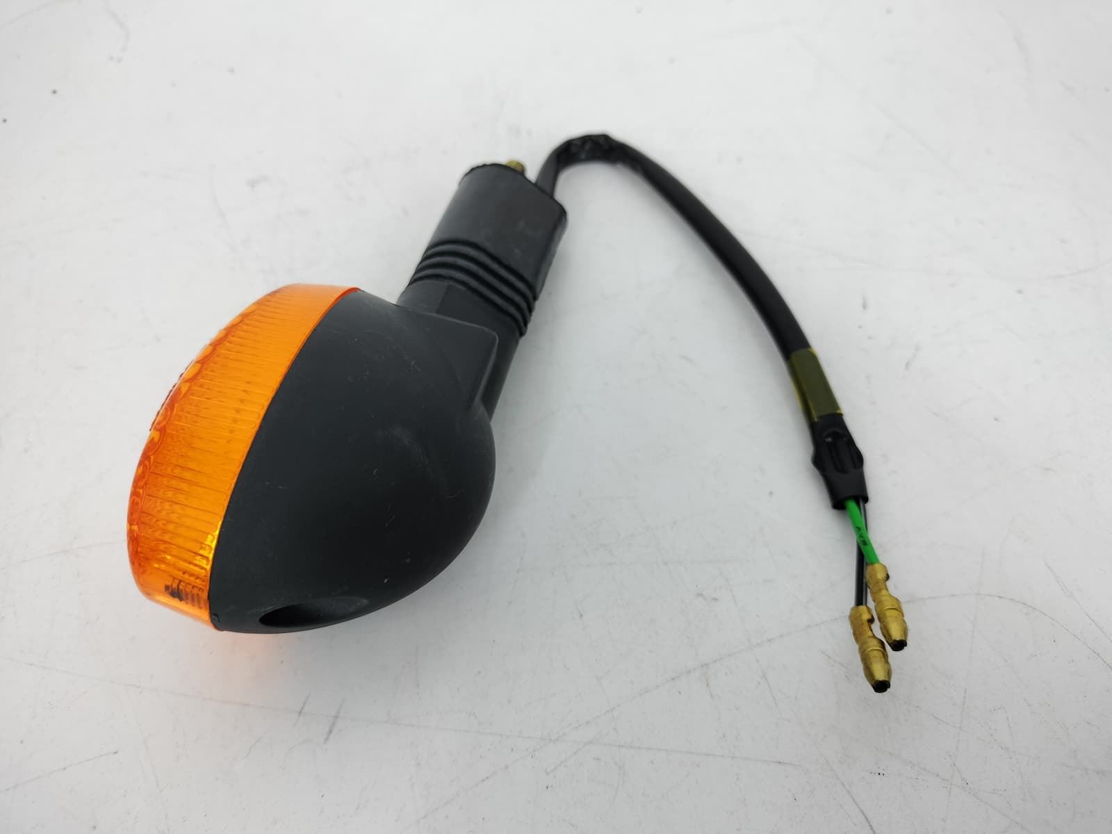 Intermitente trasero izquierdo Hyosung GT 125 / 250 / 650 - Imagen 3