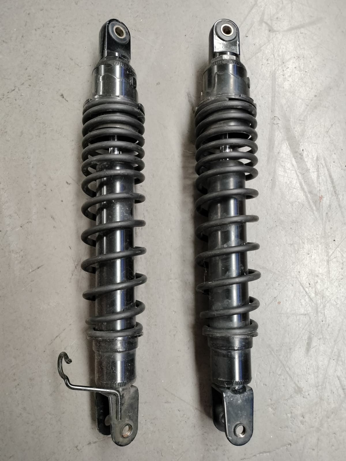 Juego de amortiguadores Kymco K-XCT 125/300 (OCASION) - Imagen 1