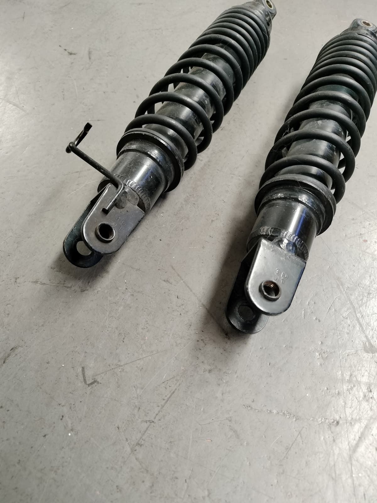 Juego de amortiguadores Kymco K-XCT 125/300 (OCASION) - Imagen 2