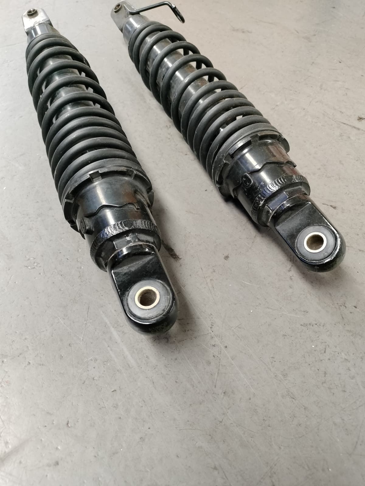 Juego de amortiguadores Kymco K-XCT 125/300 (OCASION) - Imagen 3