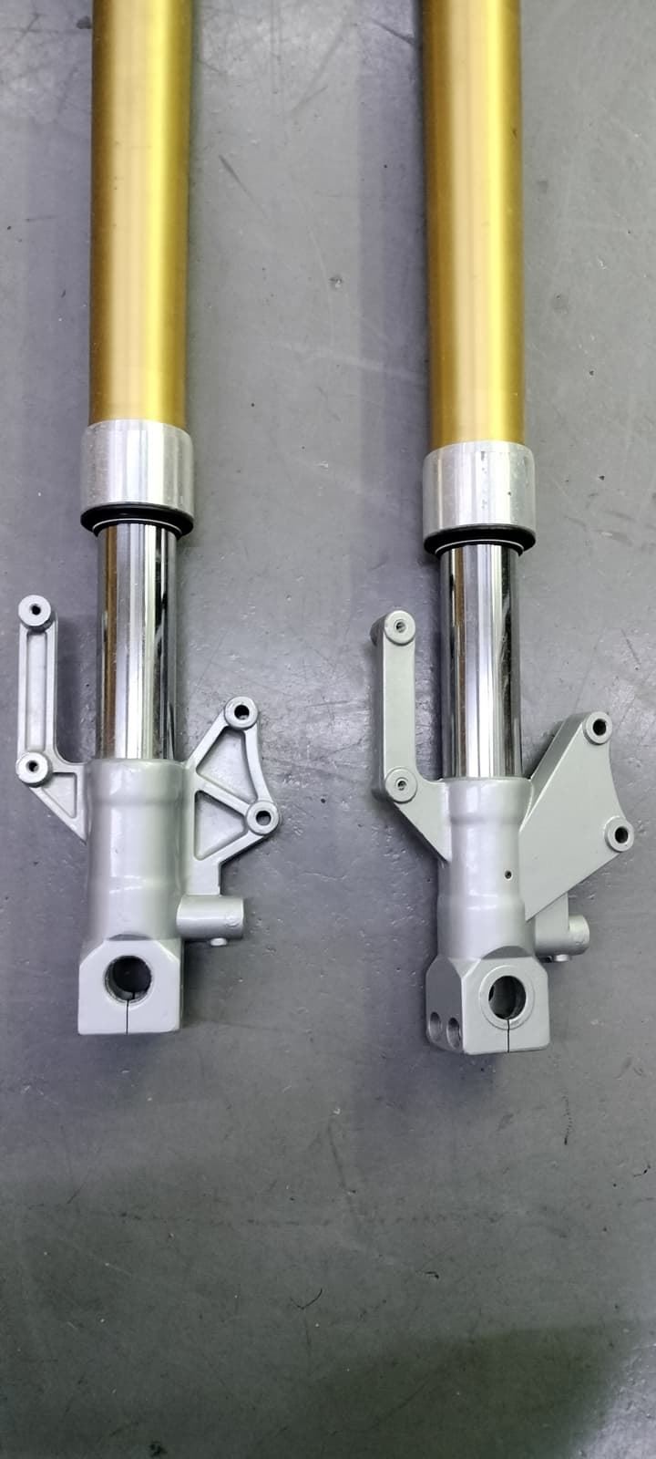 Juego de barras de horquilla Hyosung GTR (OCASION) - Imagen 4