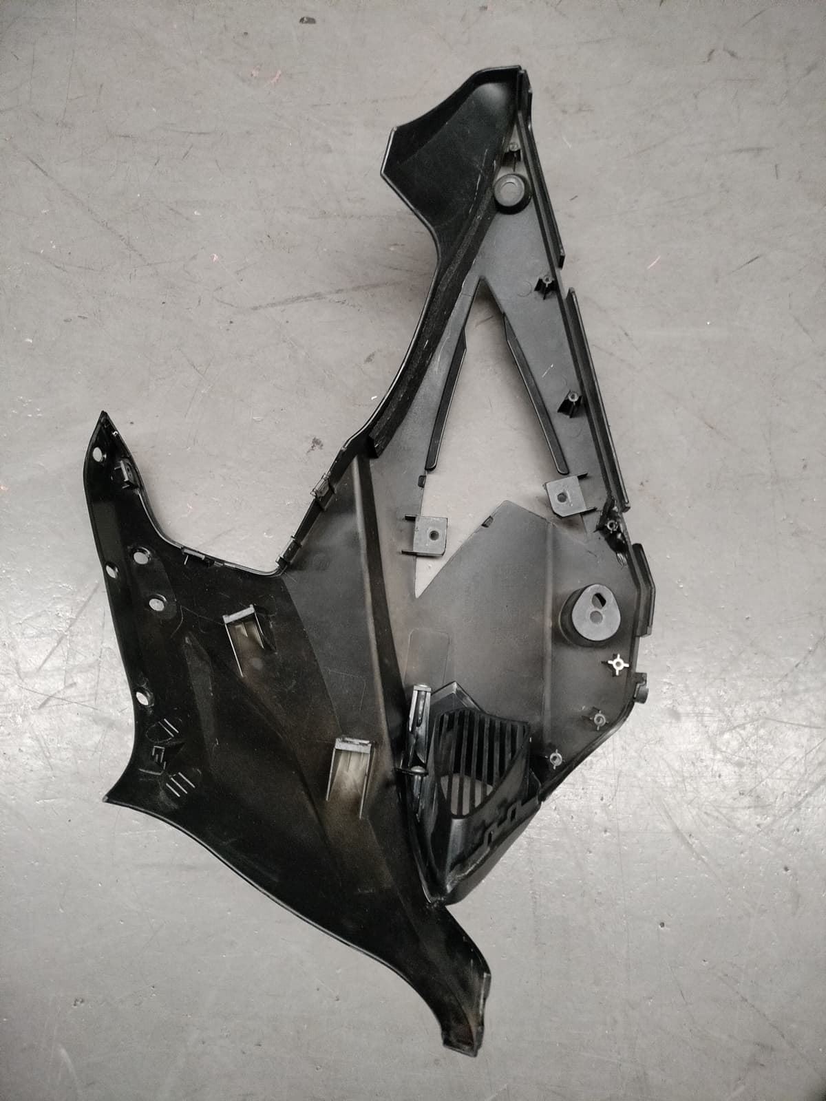 Juego de tapas laterales carenado Hyosung GTR (OCASION) - Imagen 5