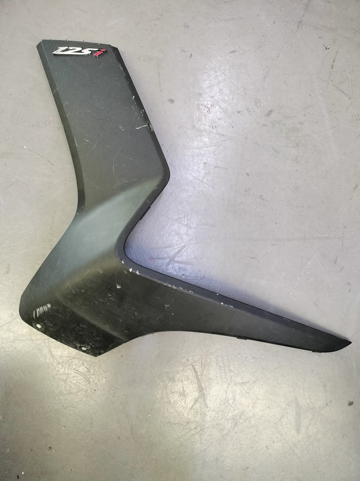 Lateral izquierdo frontal Kymco Superdink 125 (OCASION) - Imagen 1