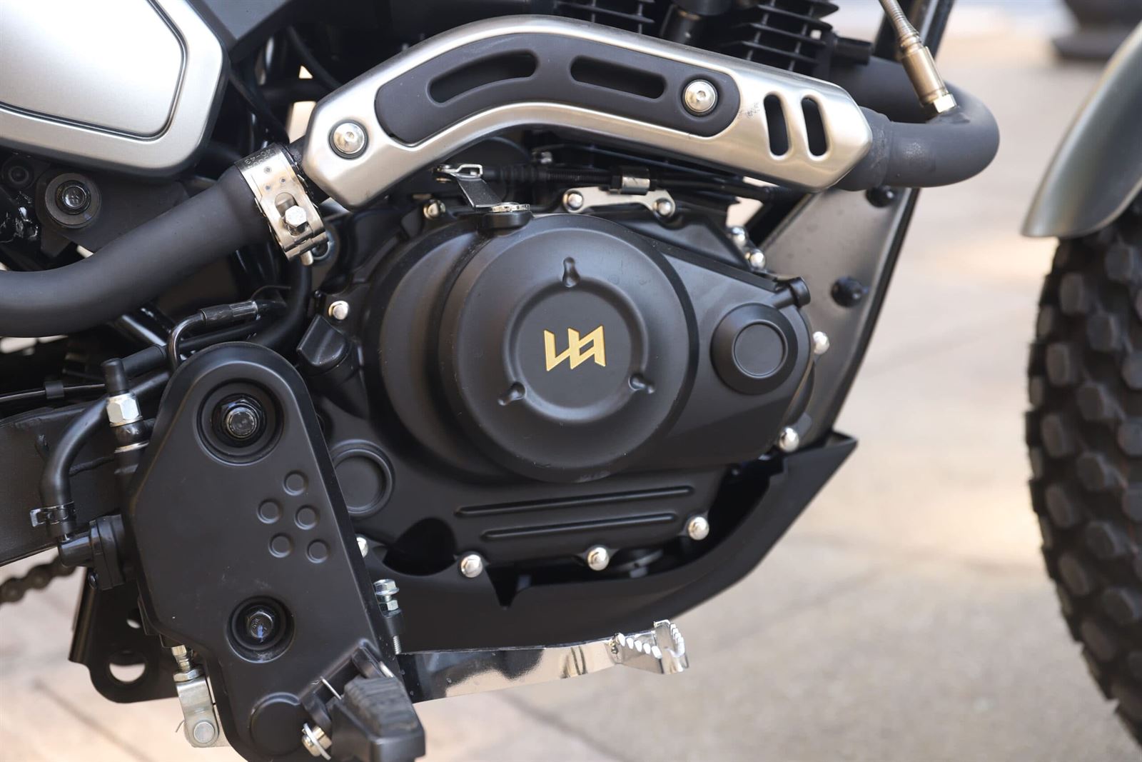 Letbe Flygon 125 amarillo - Imagen 9