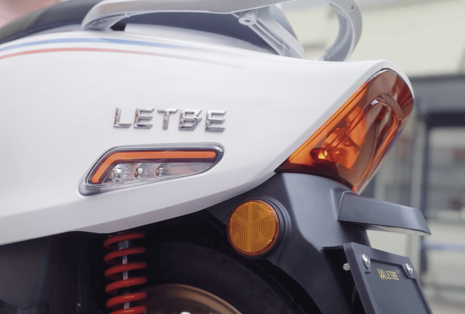 Letbe Neon 125 Blanca - Imagen 2