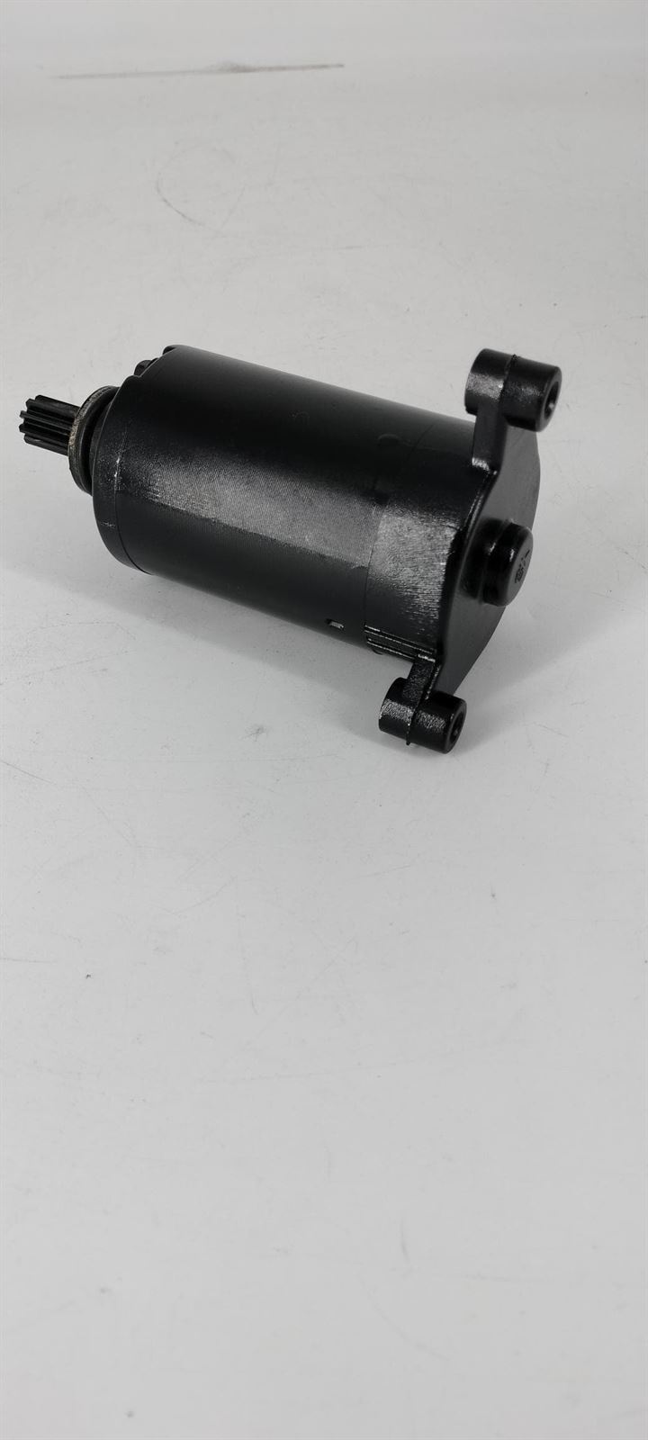 Motor de arranque Hyosung Aquila GV y GTR 125 / 250 (Ocasión) - Imagen 2