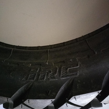 Neumático IRC GP-110R 120/80-18 62S - Imagen 2