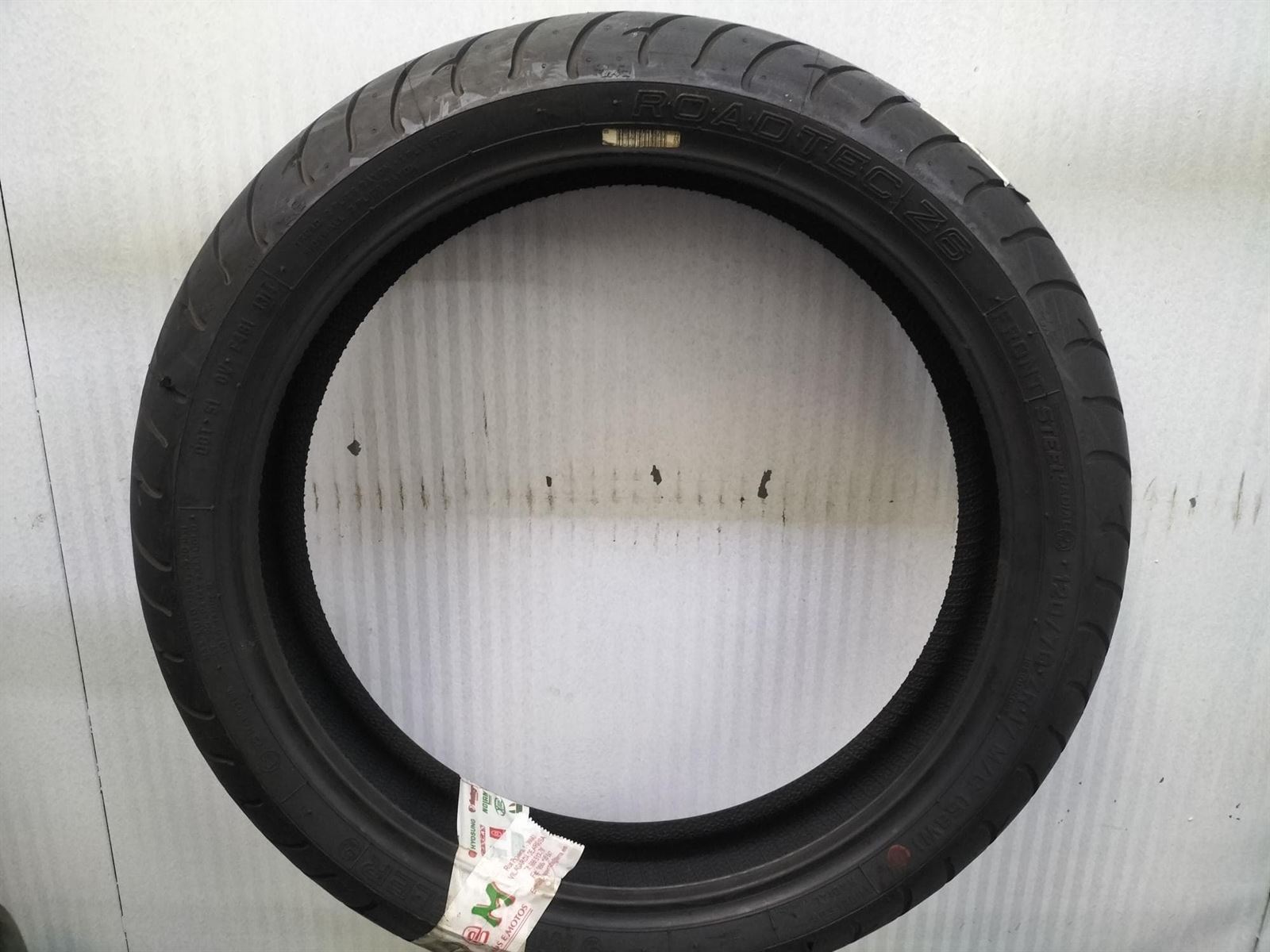 Neumático Metzeler Roadtec Z6 190/50 ZR17 73W - Imagen 2