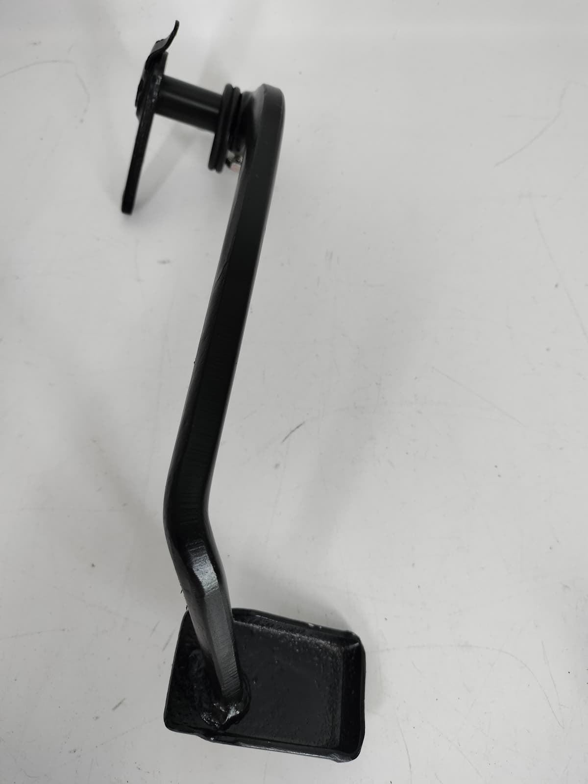 Pedal de freno Hyosung GV 125 y 250cc (OCASION) - Imagen 3