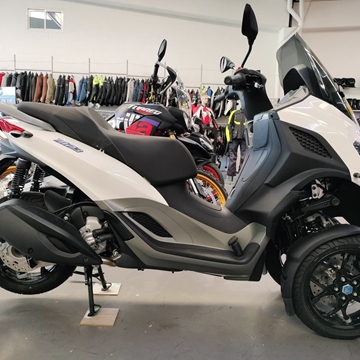 Piaggio MP3 310 HPE E5+ - Imagen 1