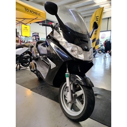Piaggio X8 200 - Imagen 2