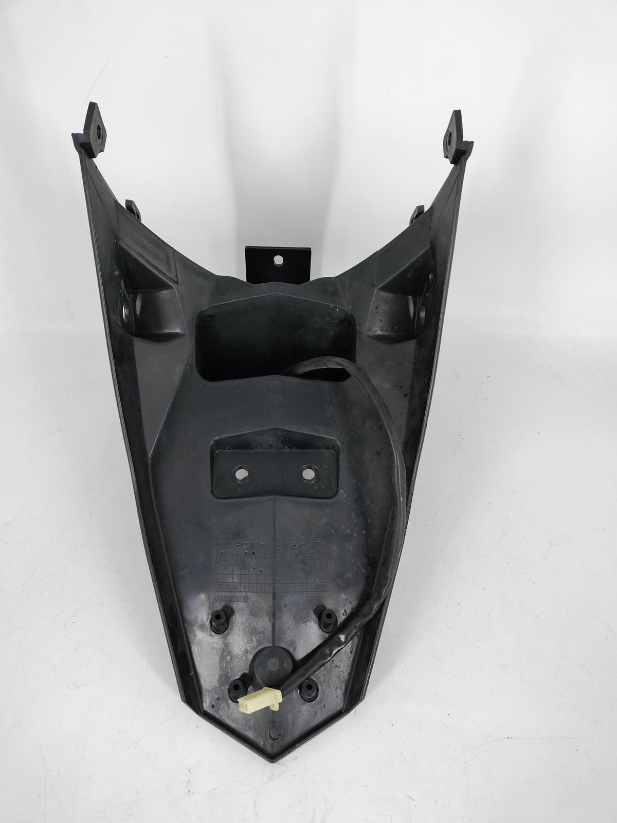 Portamatrículas con reflector y piloto trasero KSR Code 125 y Keeway RKV 125 (OCASION) - Imagen 2