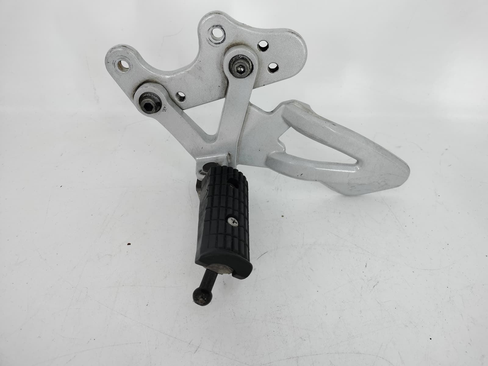 Soporte de estribera y estribera Hyosung GTR (OCASION) - Imagen 1