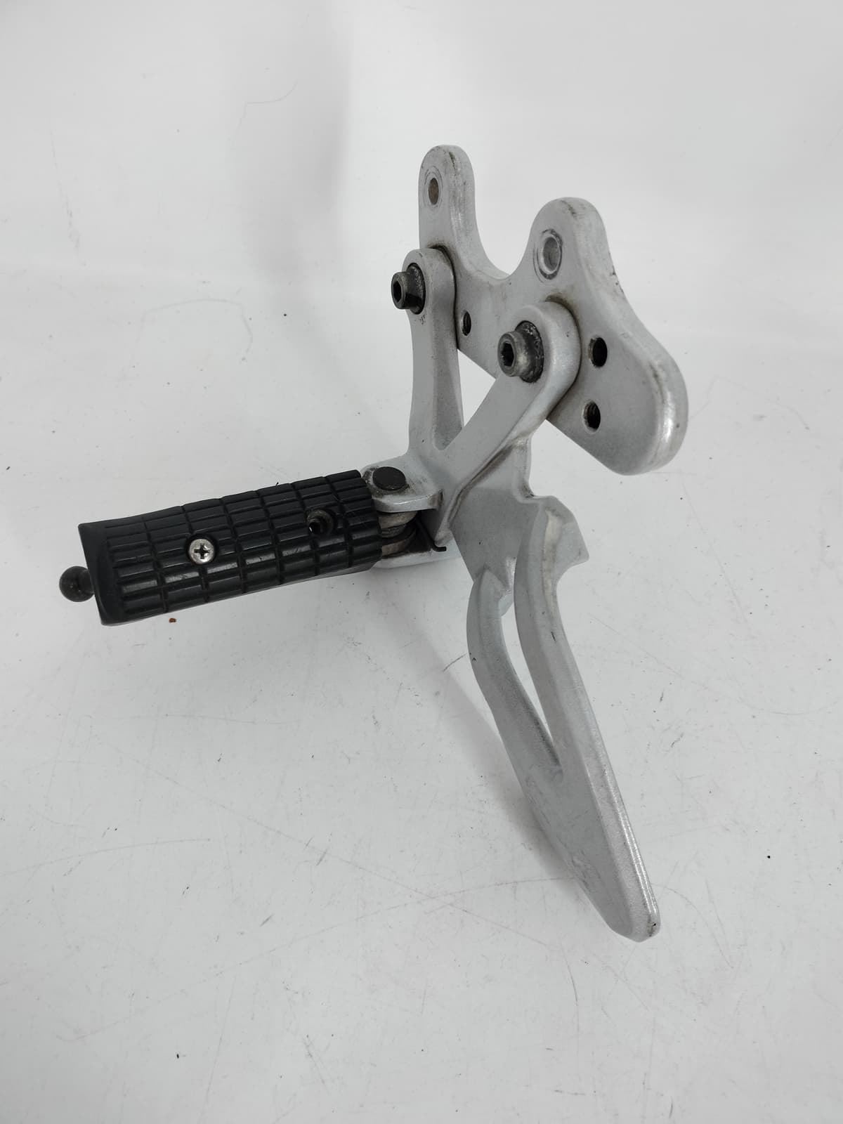 Soporte de estribera y estribera Hyosung GTR (OCASION) - Imagen 3