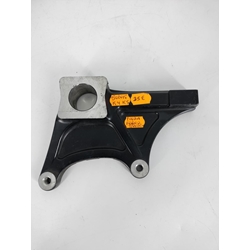 Soporte pinza de freno trasero Suzuki K4 - K5 (Ocasión) - Imagen 2