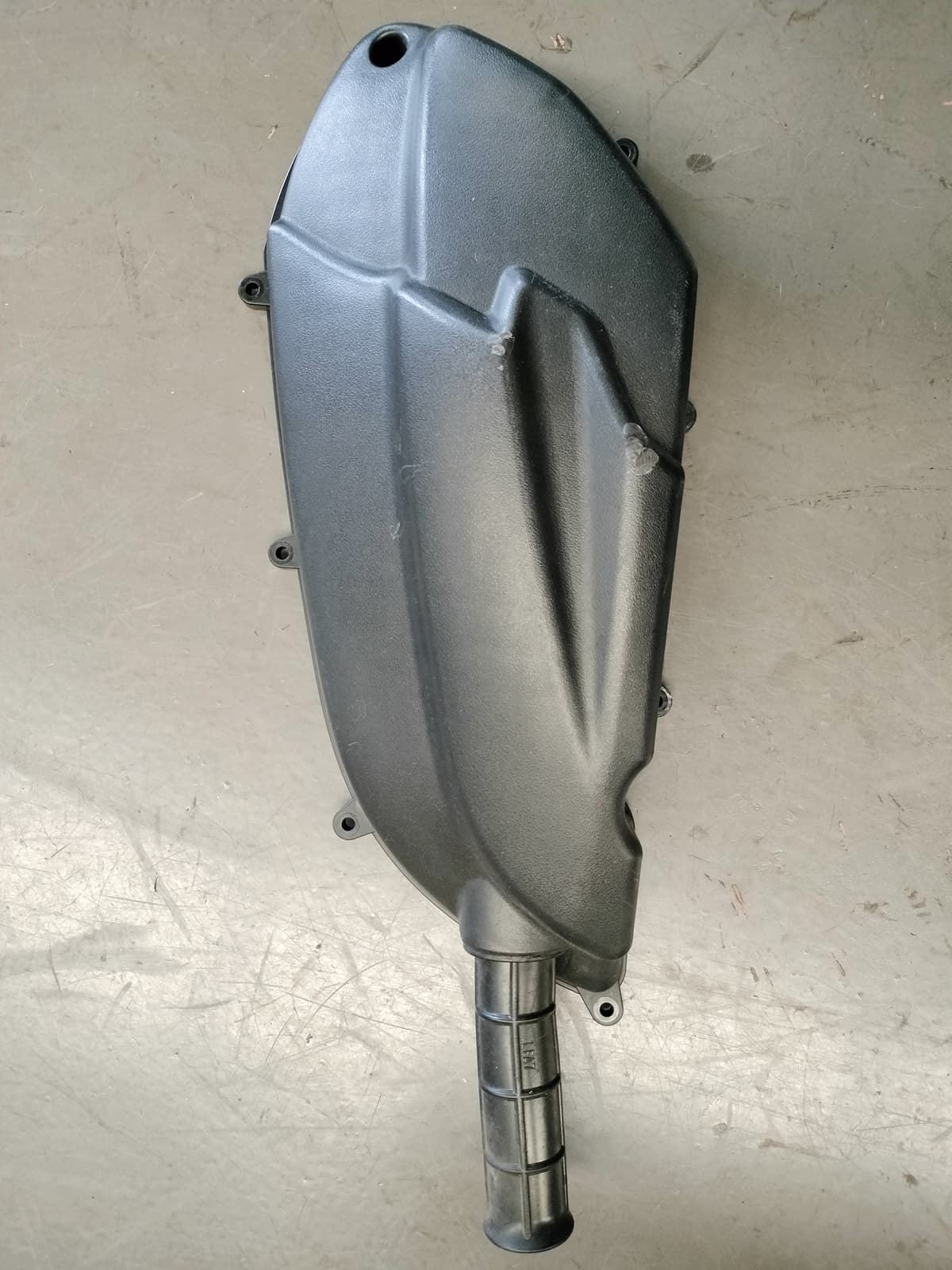 Tapa caja de filtro de aire Kymco Superdink 125 (OCASION) - Imagen 2