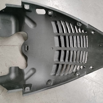 Tapa cubre radiador Kymco K-XCT 125/300 (OCASION) - Imagen 1