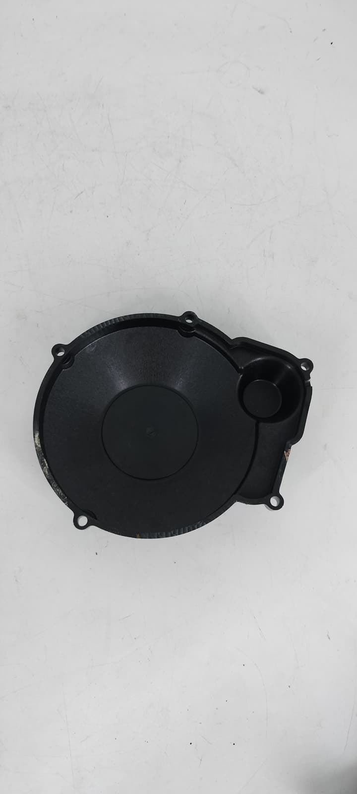 Tapa de encendido motor AM6 decoración carbono - Imagen 3