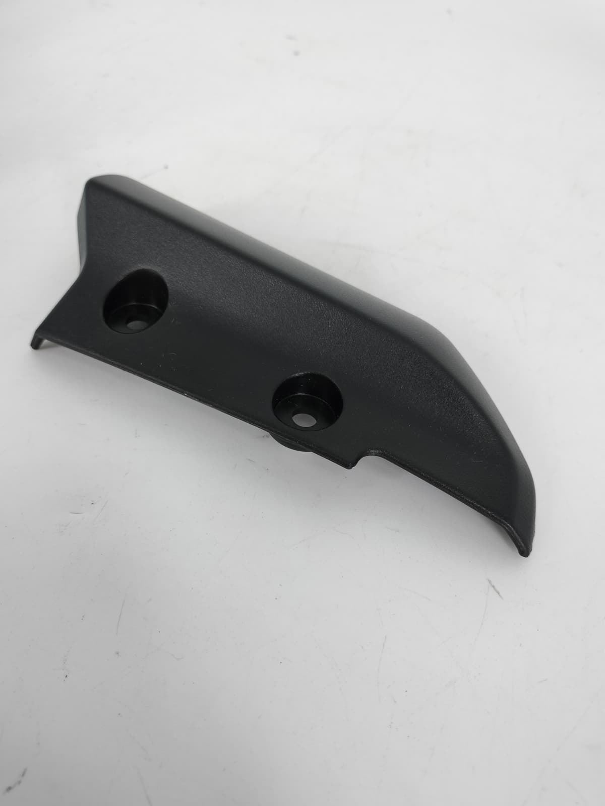 Tapa decorativa lateral derecha portaequipajes Voge 300 DS - Imagen 2