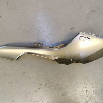 Tapa lateral inferior piso izquierdo Kymco Superdink 125 (OCASION) - Imagen 1