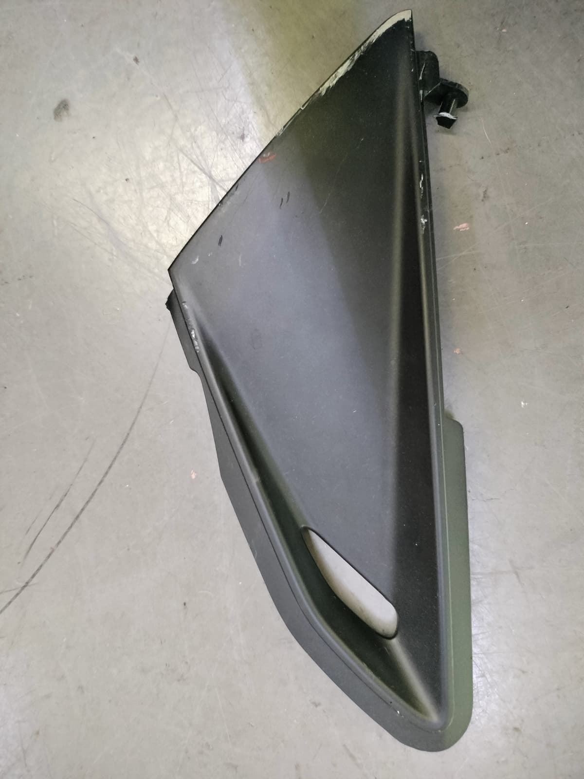 Tapa lateral intermedia izquierda frontal Kymco Superdink 125 (OCASION) - Imagen 1