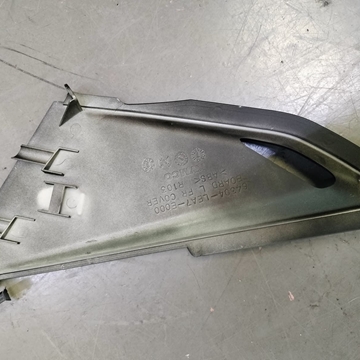 Tapa lateral intermedia izquierda frontal Kymco Superdink 125 (OCASION) - Imagen 2